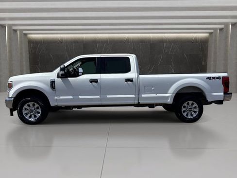 Used 2021 Ford F250 4x4 Crew Cab Super Duty image 2