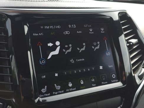 Used 2020 Jeep Cherokee High Altitude AWD/4WD image 24