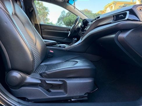 Used 2018 Toyota Camry SE FWD image 55