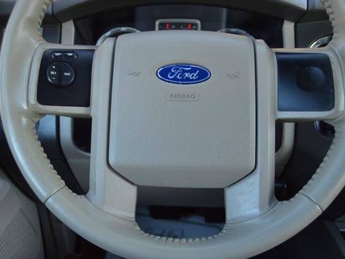 Used 2010 Ford Expedition XLT AWD/4WD image 13