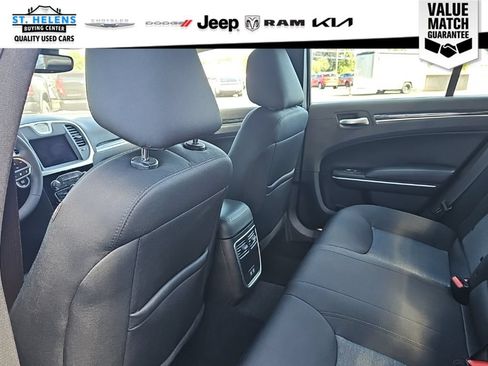 Used 2023 Chrysler 300 Touring w/ Safetytec Plus Group RWD image 23