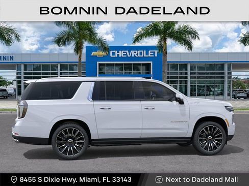 New 2026 Chevrolet Suburban High Country AWD/4WD image 6