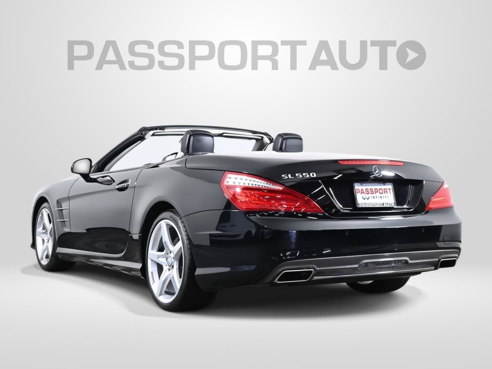 Used 2013 Mercedes-Benz SL 550 image 4