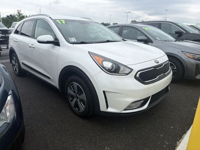 Used 2017 Kia Niro EX