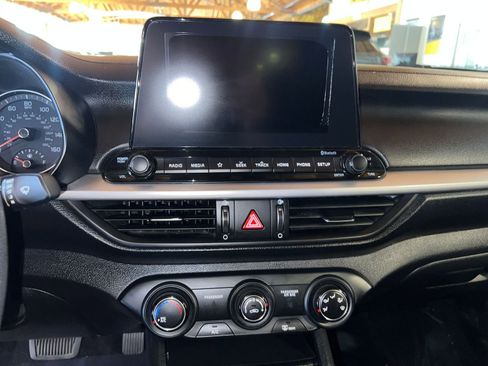 Used 2021 Kia Forte LXS image 17