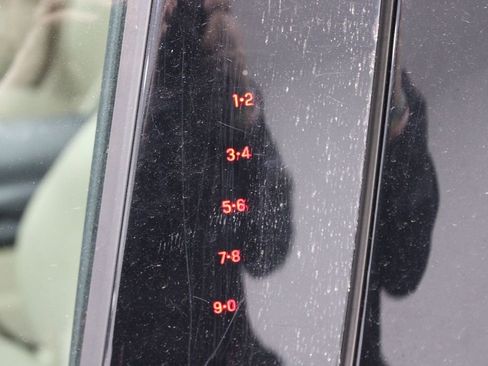 Used 2014 Ford Fusion SE FWD image 31