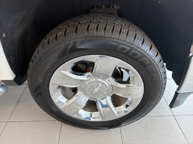 Used 2014 Chevrolet Silverado 1500 LTZ Z71 w/ LTZ Plus Package AWD/4WD image 14