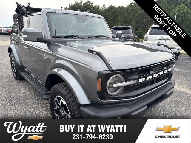 Used 2022 Ford Bronco Outer Banks AWD/4WD image 1