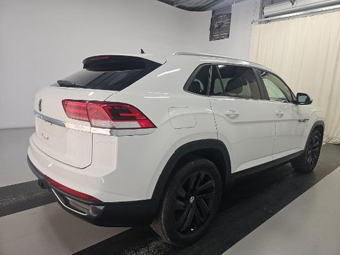 Used 2023 Volkswagen Atlas Cross Sport SE w/ Black Wheel Package FWD image 3