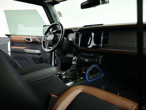 Used 2023 Ford Bronco Outer Banks image 30