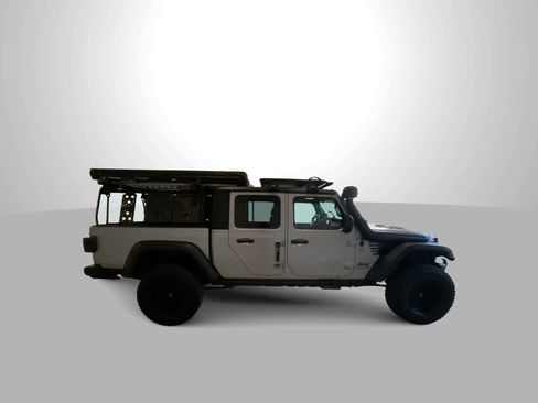 Used 2020 Jeep Gladiator Rubicon image 9