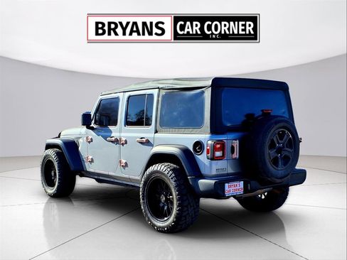 Used 2021 Jeep Wrangler Unlimited Sport image 23