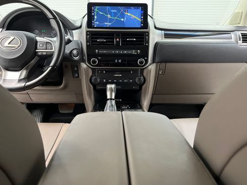 Used 2022 Lexus GX 460 Premium w/ Accessory Package AWD/4WD image 51