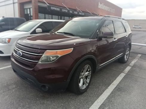 Used 2011 Ford Explorer Limited w/ 302A Rapid Spec Order Code FWD image 2