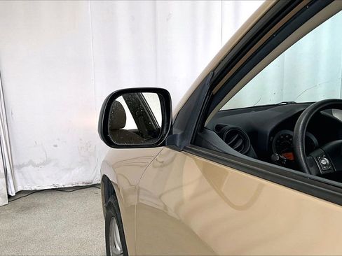 Used 2012 Toyota RAV4 FWD w/ Value Pkg image 10