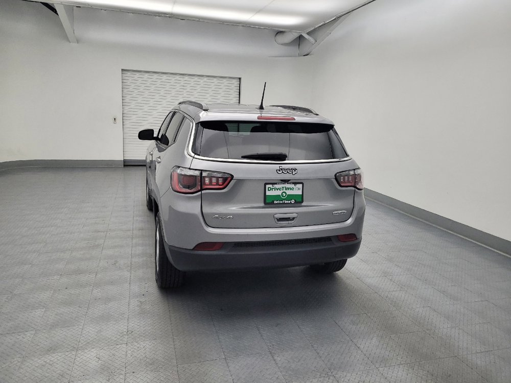 Used 2020 Jeep Compass Latitude w/ Cold Weather Group AWD/4WD image 6