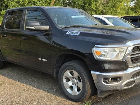 Used 2022 RAM 1500 Big Horn AWD/4WD image 3