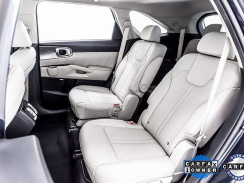 Used 2022 Kia Sorento SX Prestige w/ Panoramic Sunroof Package image 30