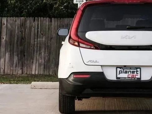 Used 2022 Kia Soul LX w/ Technology Package image 40