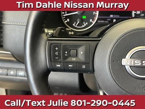 Used 2023 Nissan Pathfinder SL AWD/4WD image 23