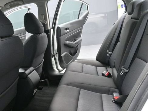 Used 2020 Nissan Altima 2.5 S FWD image 15