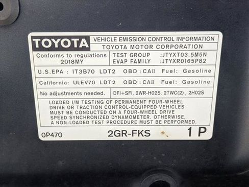 Used 2018 Toyota Tacoma TRD Off-Road w/ Technology Package AWD/4WD image 23