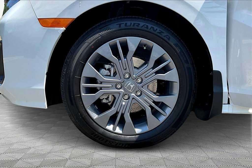 New 2027 Honda Odyssey Touring image 6