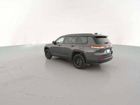 New 2025 Jeep Grand Cherokee L Laredo image 8