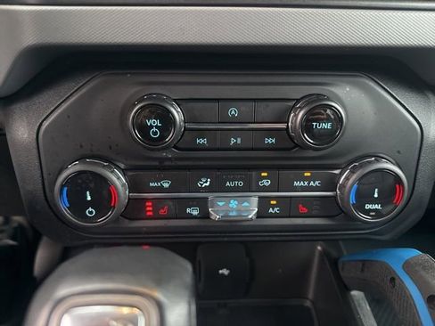 Used 2022 Ford Bronco Black Diamond image 31