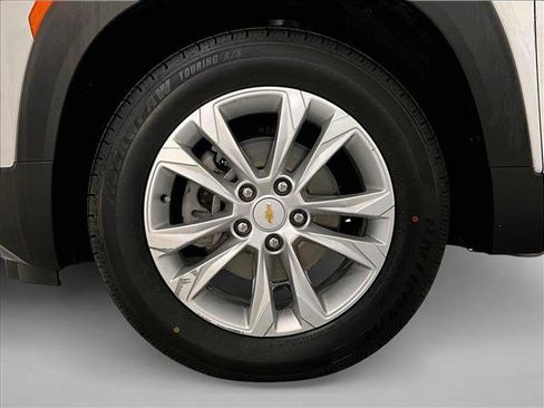 Used 2023 Chevrolet TrailBlazer LS FWD image 10