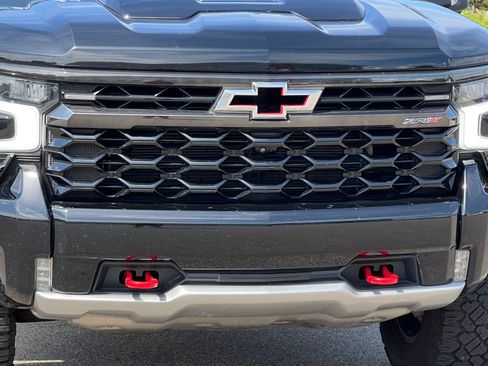 Used 2023 Chevrolet Silverado 1500 ZR2 w/ Technology Package AWD/4WD image 42
