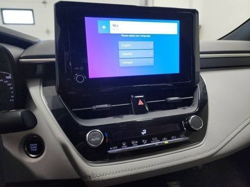 Used 2023 Toyota Corolla SE FWD image 30