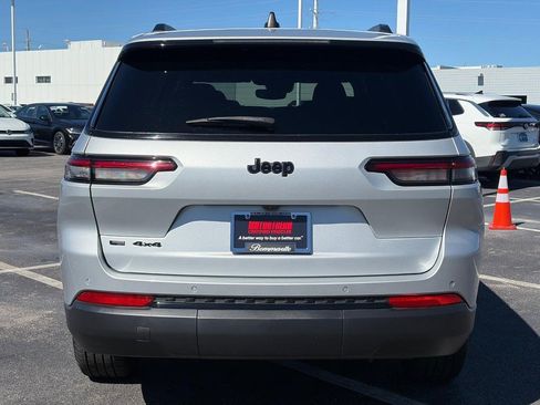 Used 2023 Jeep Grand Cherokee L Laredo AWD/4WD image 6