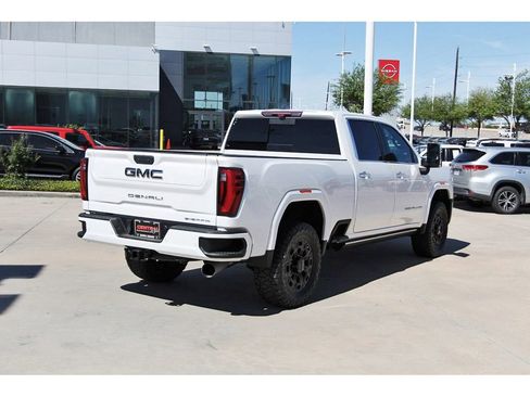 Used 2024 GMC Sierra 2500 Denali Ultimate image 5
