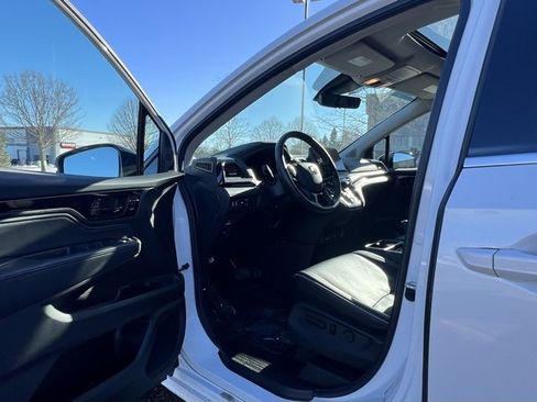Used 2025 Honda Odyssey Elite image 10