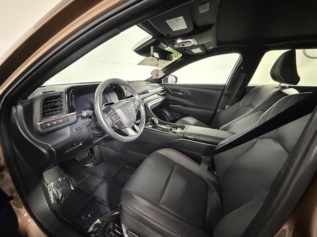Certified 2025 Toyota Crown Signia w/ Advanced Technology Package AWD/4WD image 9