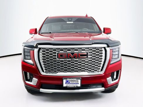 Used 2021 GMC Yukon XL Denali w/ Denali Premium Package AWD/4WD image 2