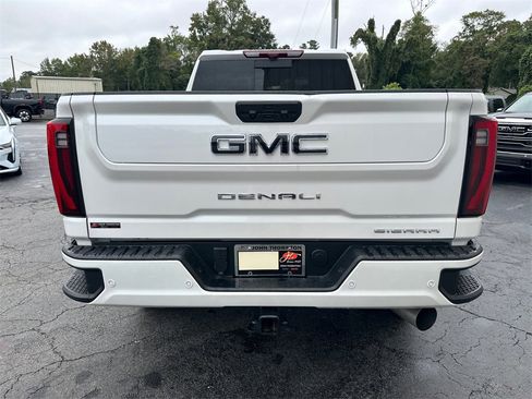 Used 2025 GMC Sierra 2500 Denali Ultimate image 7