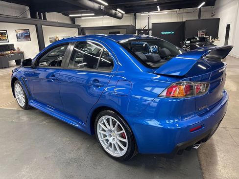 Used 2015 Mitsubishi Lancer Evolution GSR image 8