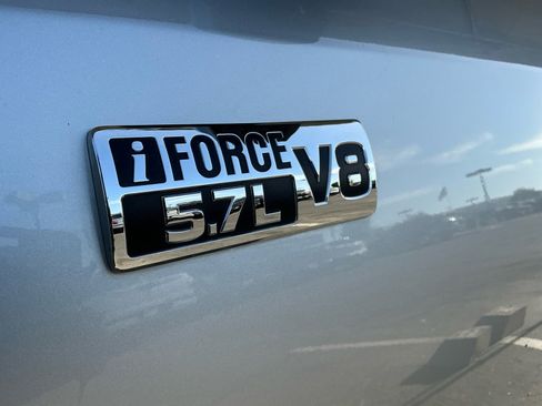 Used 2019 Toyota Tundra SR5 w/ SR5 Convenience Package RWD image 31