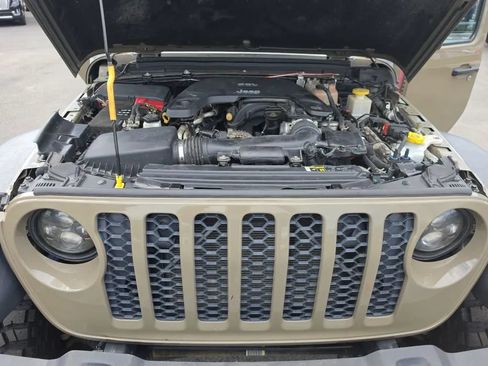 Used 2020 Jeep Gladiator Sport w/ Quick Order Package 23S AWD/4WD image 19
