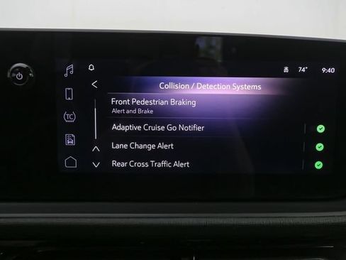 Used 2024 Buick Envista Sport Touring w/ Convenience I Package FWD image 24