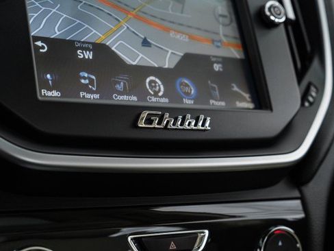 Used 2014 Maserati Ghibli S Q4 AWD/4WD image 32