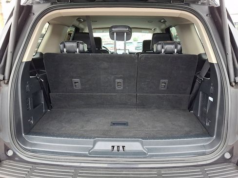 Used 2024 Ford Expedition XLT image 18