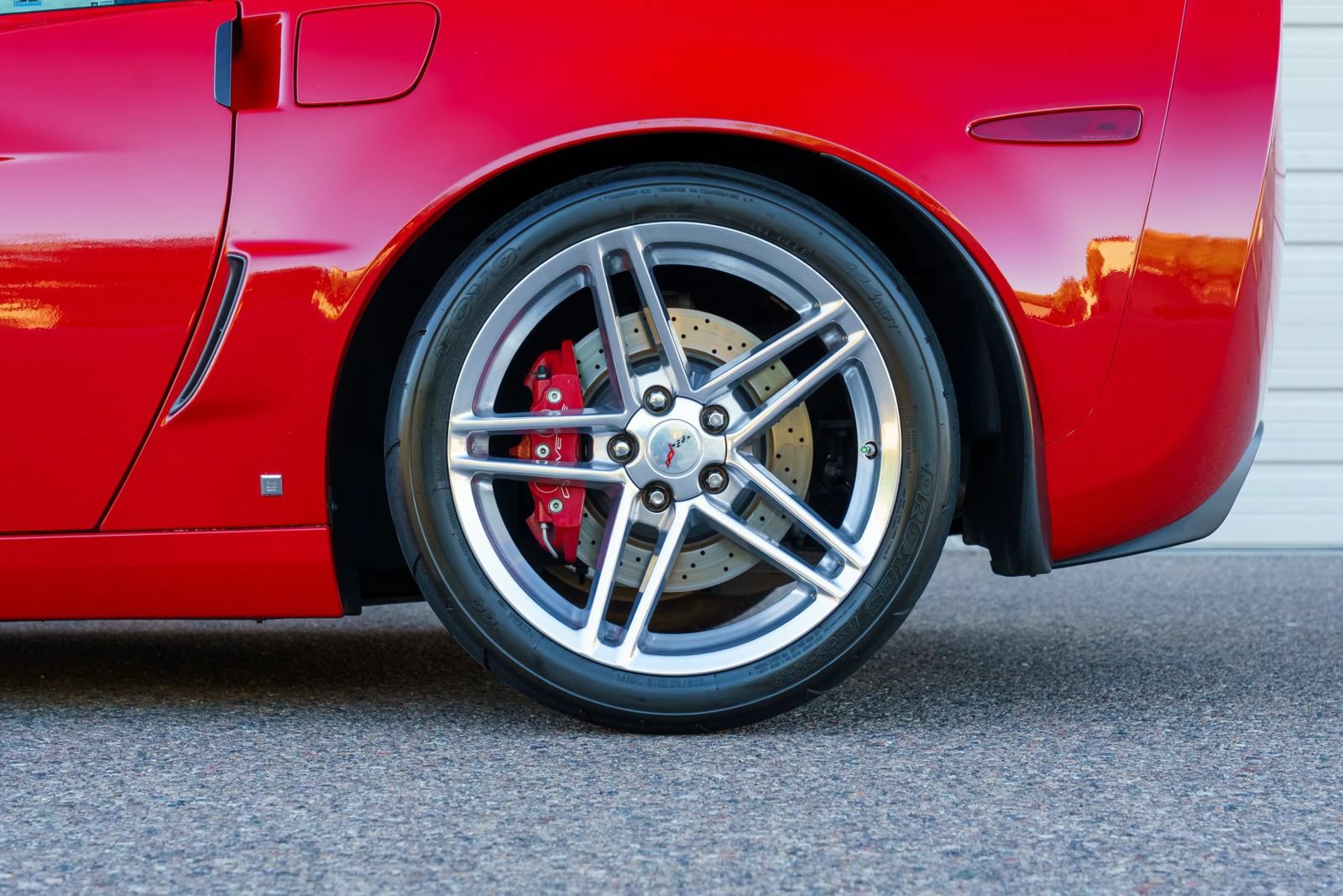 Used 2006 Chevrolet Corvette Z06 w/ Preferred Equipment Group RWD image 44