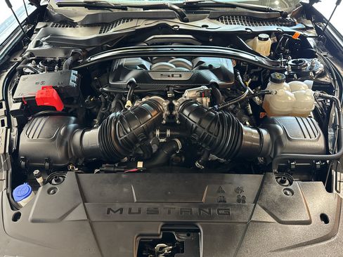 Used 2025 Ford Mustang GT Premium RWD image 32