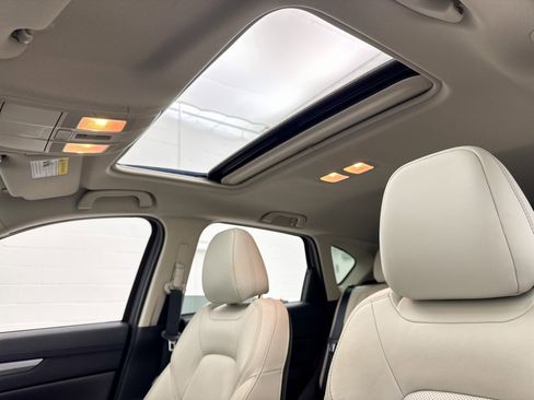 Used 2023 MAZDA CX-5 AWD 2.5 S w/ Preferred Package image 3