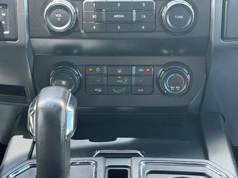Used 2020 Ford F150 XLT w/ Equipment Group 302A Luxury AWD/4WD image 22