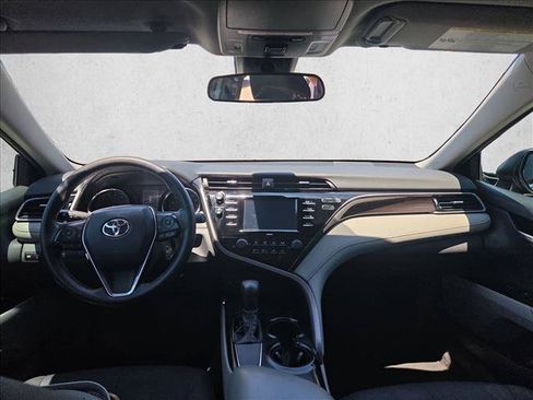 Used 2020 Toyota Camry LE w/ Carpet Mat Package FWD image 12