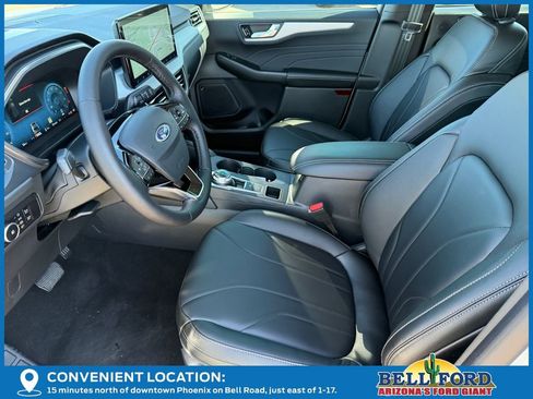 New 2025 Ford Escape SE w/ PHEV Premium Package image 16